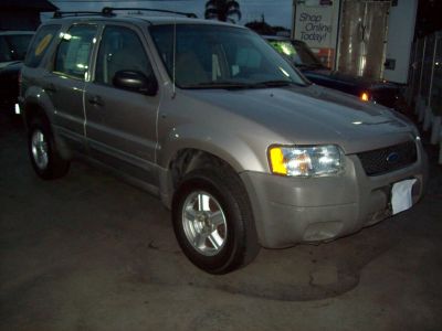 AC, POWER WINDOWS, POWER DOOR LOCKS, CD Se habla espanol 619-843-5446
UN RADIO 125*25680*2