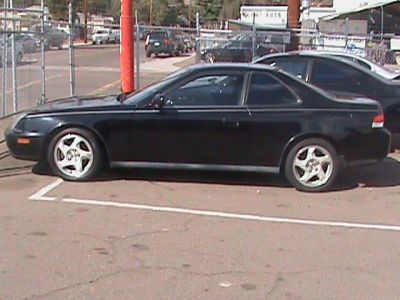 5 speed
power everything
soonrouf
4 cyl
5000 obo
